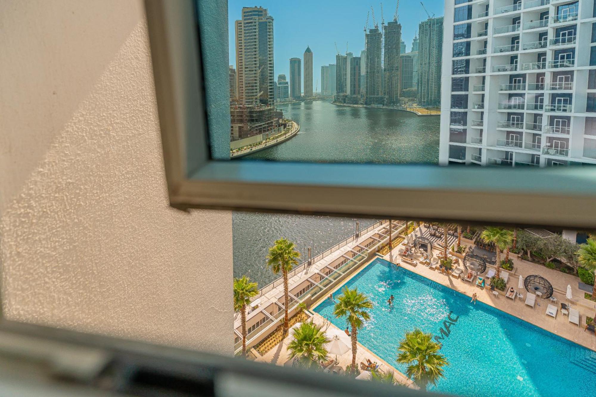 Escape 24 Modern At Damac Maison Prive In Heart Of Business Bay Apartment Dubai